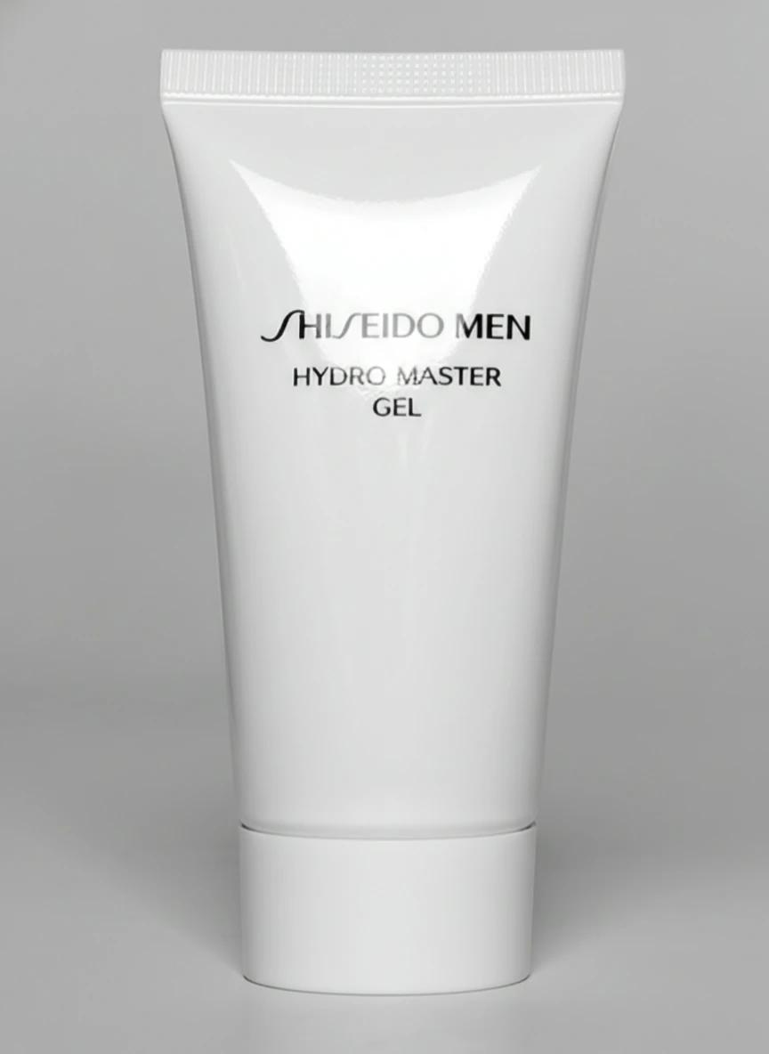 Empty room before virtual staging